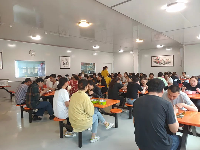 悠悠粽香飘幸福，浓情端午暖人心